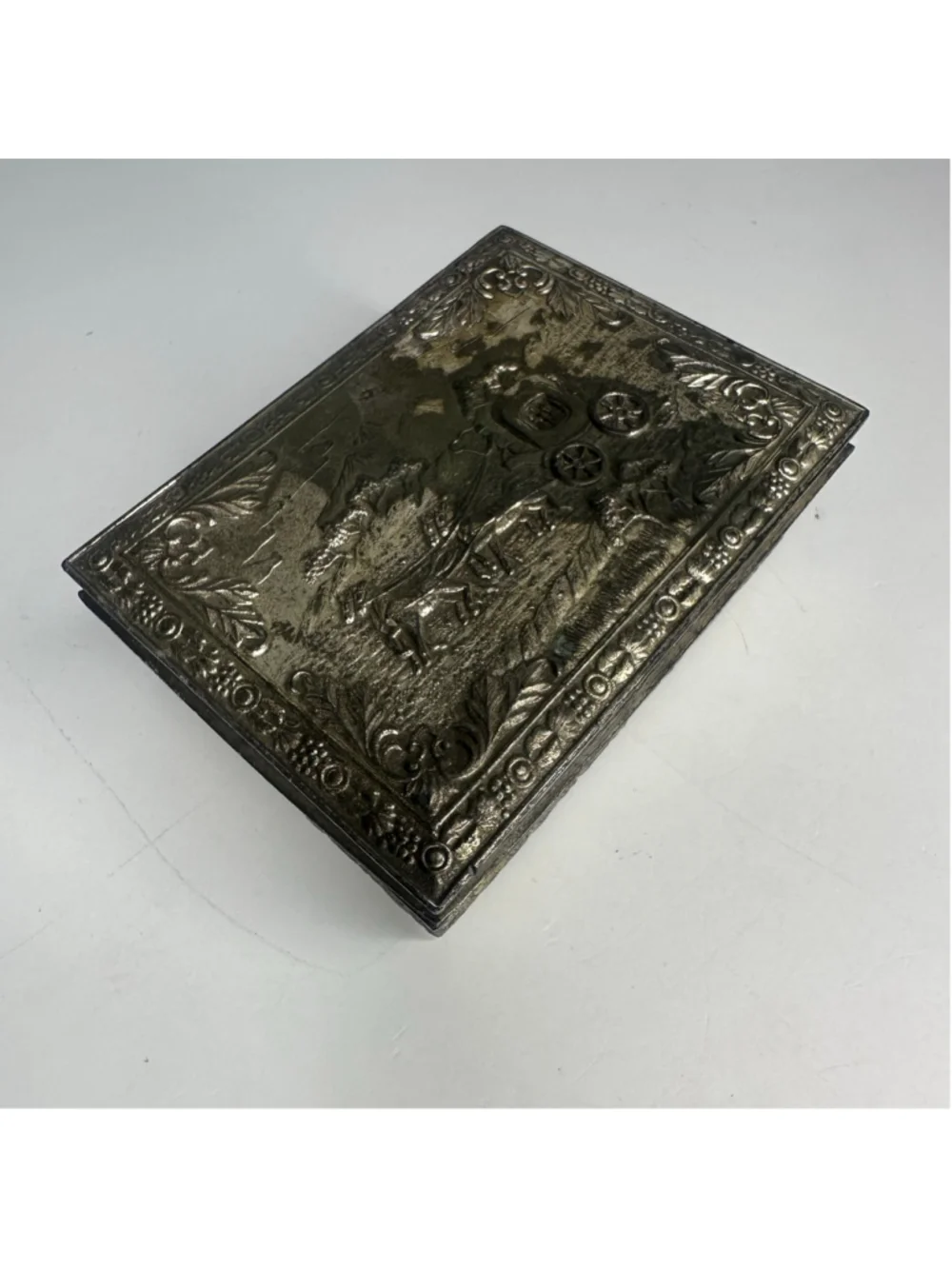 Vintage Embossed Metal & Wood Horse & Carriage Trinket / Cigarette Box (Japan)